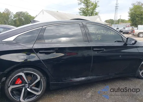 2018 Honda Accord Sport 2.0T z USA, uszkodzony, nr VIN 1HGCV2F32JA014703